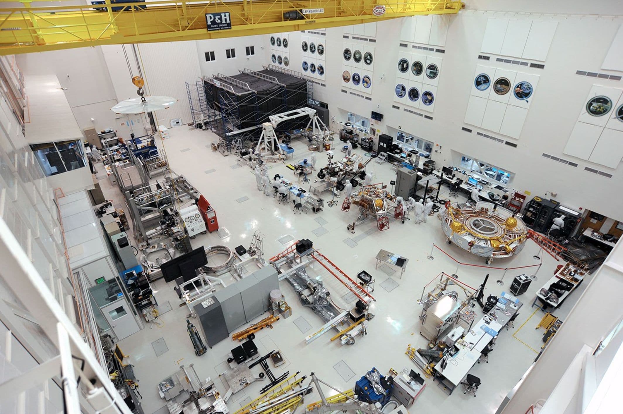 Spacecraft assembly high bay